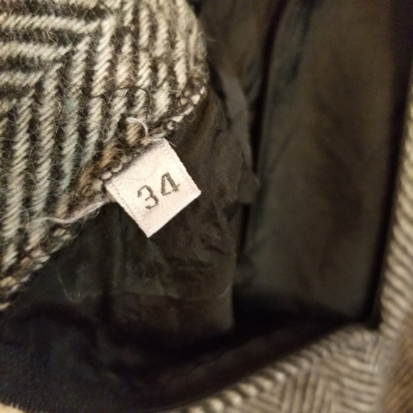 Vintage B&W wool chevron pencil skirt - Picture 3 of 3